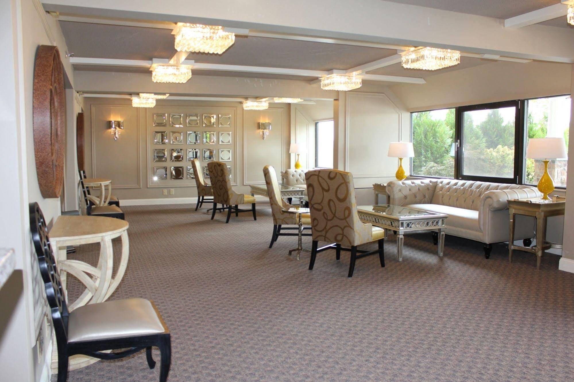 Doubletree By Hilton Poughkeepsie 호텔 외부 사진